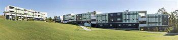 Western Sydney University Village - Кембълтаун Екстериор снимка
