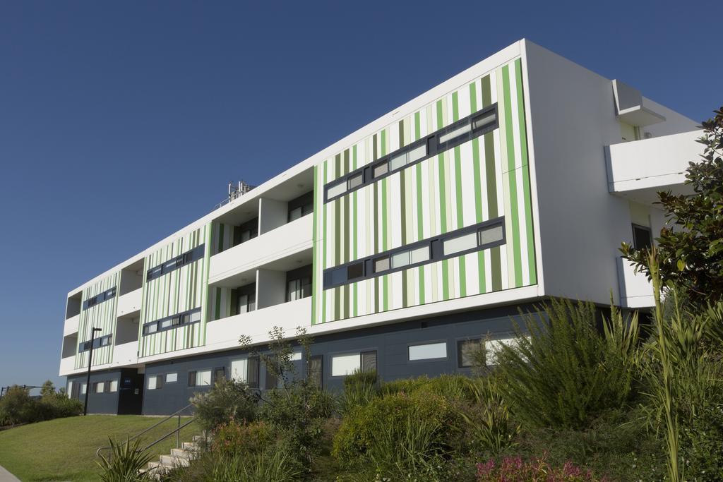 Western Sydney University Village - Кембълтаун Екстериор снимка